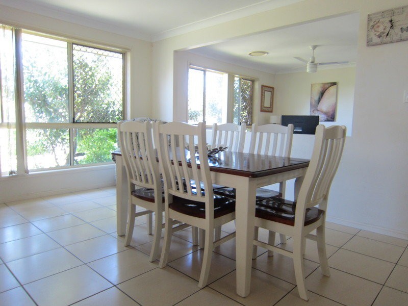 1 Heit Court, North Booval QLD 4304