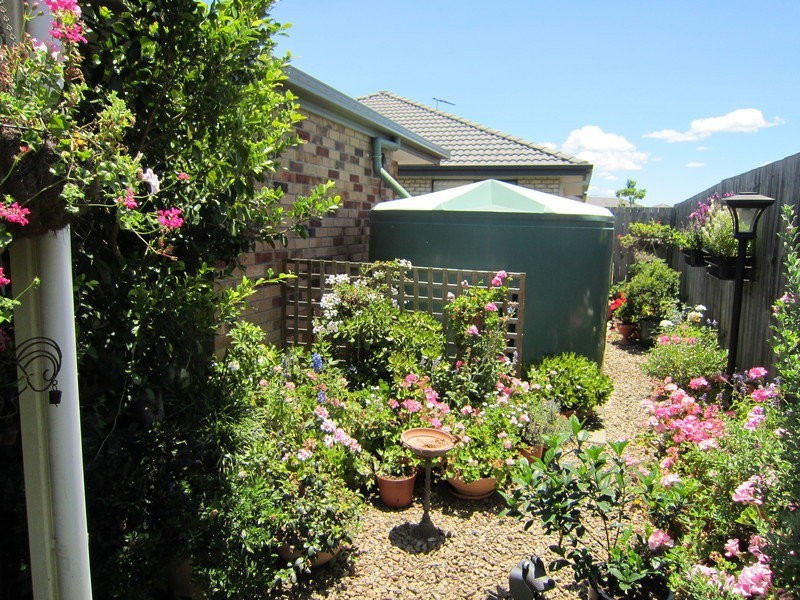 1 Heit Court, North Booval QLD 4304