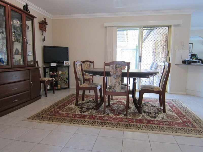 3 Lakewood Court, Flinders View QLD 4305