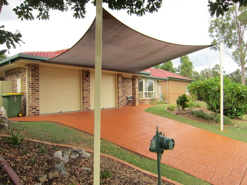 3 Lakewood Court, Flinders View QLD 4305