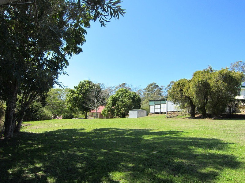 32 Thomas Street, Blackstone QLD 4304