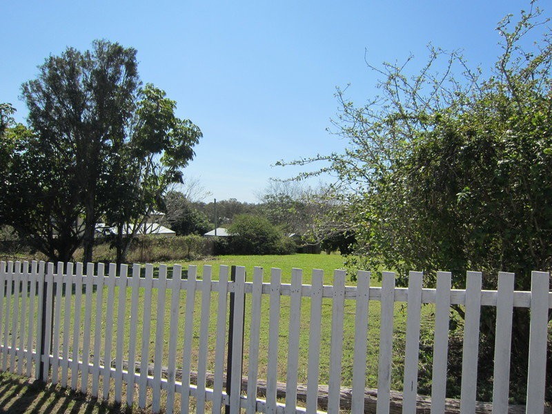 32 Thomas Street, Blackstone QLD 4304