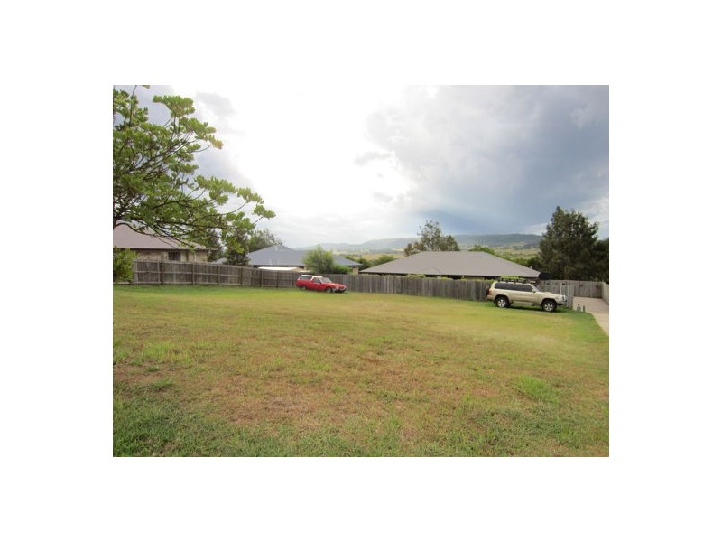 14 Birru Place, Rosewood QLD 4340