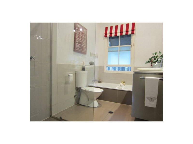 96 Thorn Street, Ipswich QLD 4305