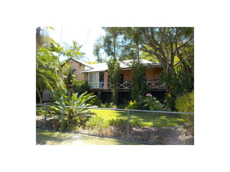 82 Blackstone Road, Silkstone QLD 4304