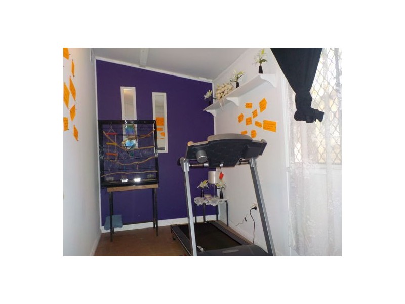 82 Blackstone Road, Silkstone QLD 4304