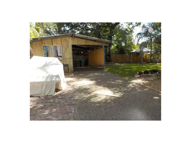 82 Blackstone Road, Silkstone QLD 4304