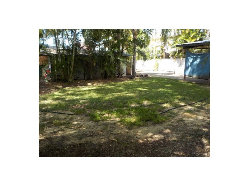 82 Blackstone Road, Silkstone QLD 4304