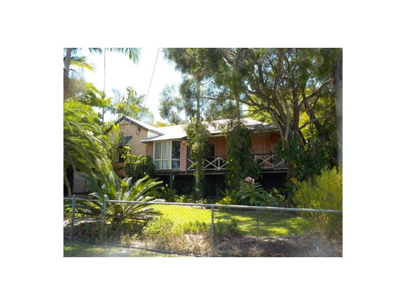 82 Blackstone Road, Silkstone QLD 4304