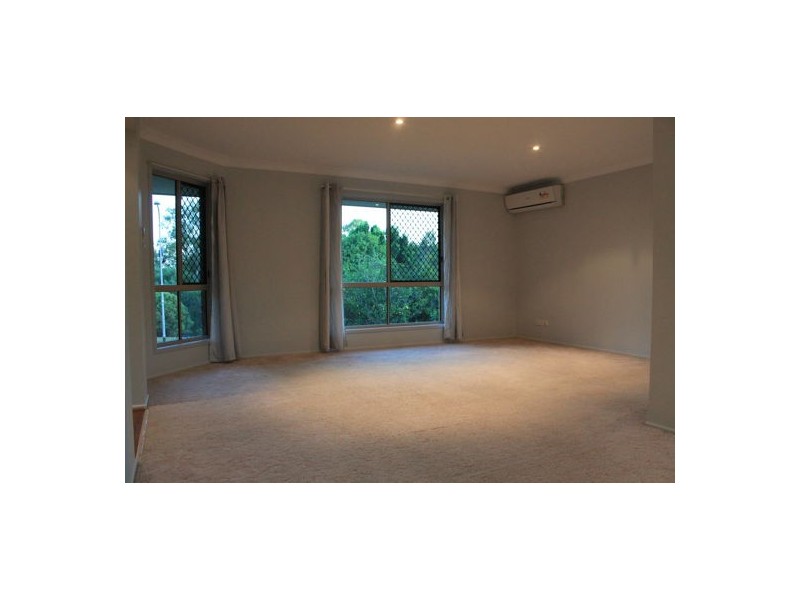 18 Palma Rosa Drive, Wulkuraka QLD 4305