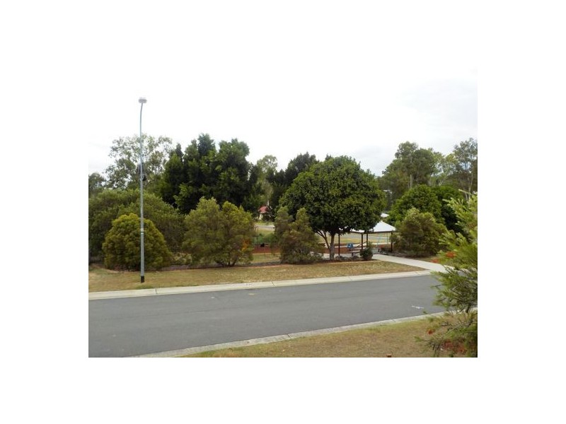 18 Palma Rosa Drive, Wulkuraka QLD 4305