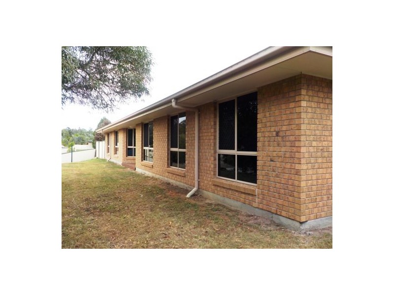 18 Palma Rosa Drive, Wulkuraka QLD 4305