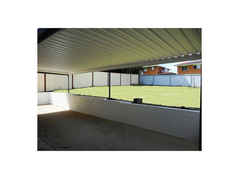 18 Aberdeen Street, Bundamba QLD 4304