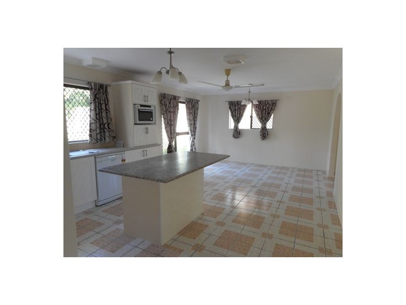 18 Aberdeen Street, Bundamba QLD 4304