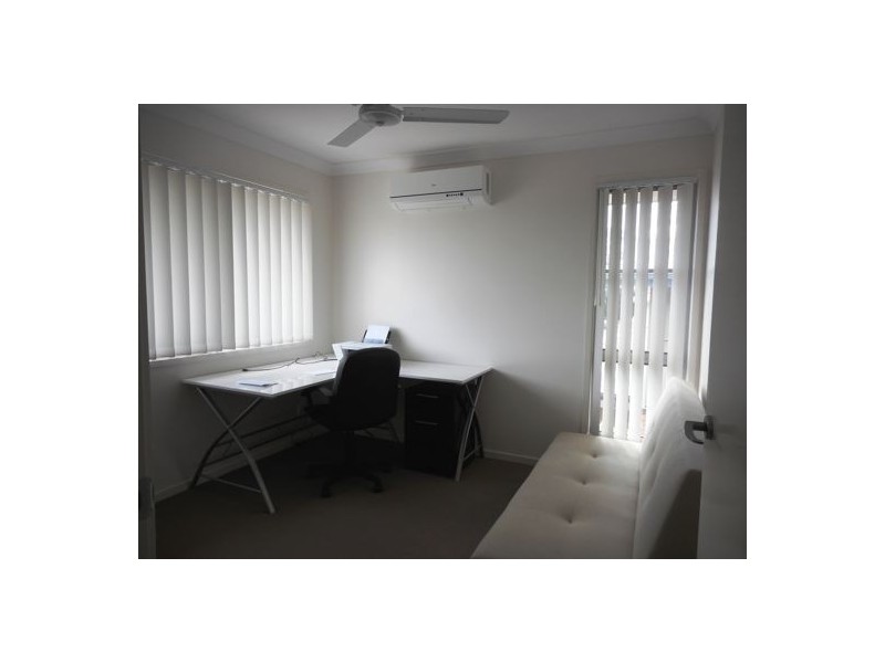 54a Briggs Road, Raceview QLD 4305