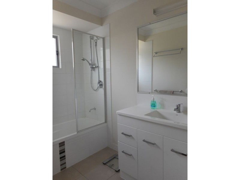 54a Briggs Road, Raceview QLD 4305