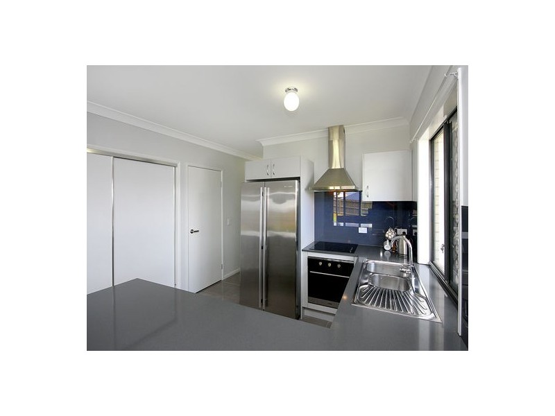 8 Boronia Street, Deebing Heights QLD 4306