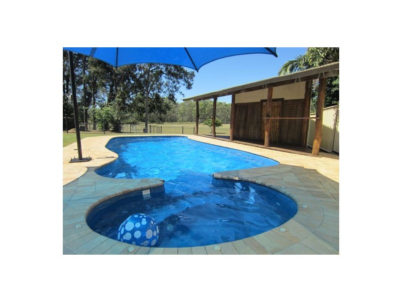 29 Prunda Parade, Raceview QLD 4305
