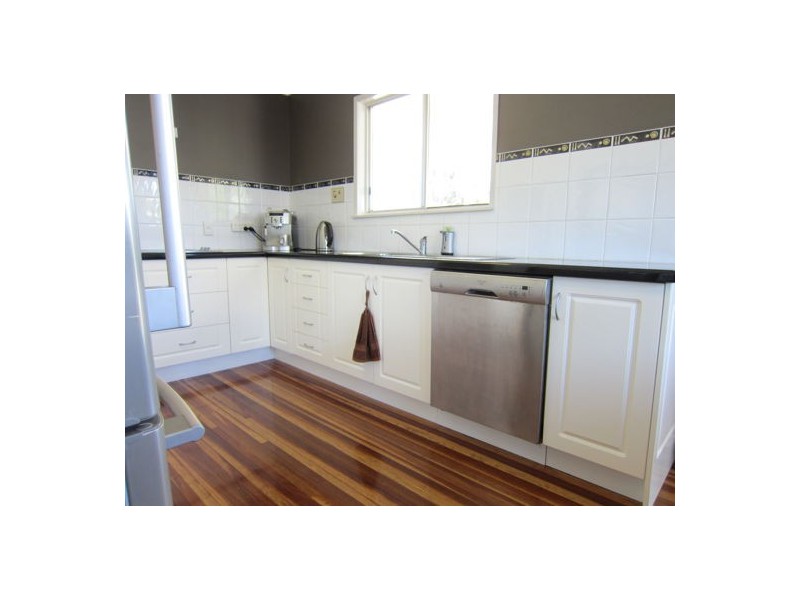 29 Prunda Parade, Raceview QLD 4305