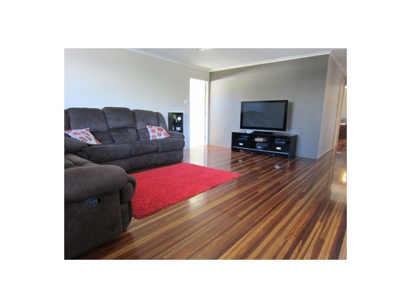 29 Prunda Parade, Raceview QLD 4305