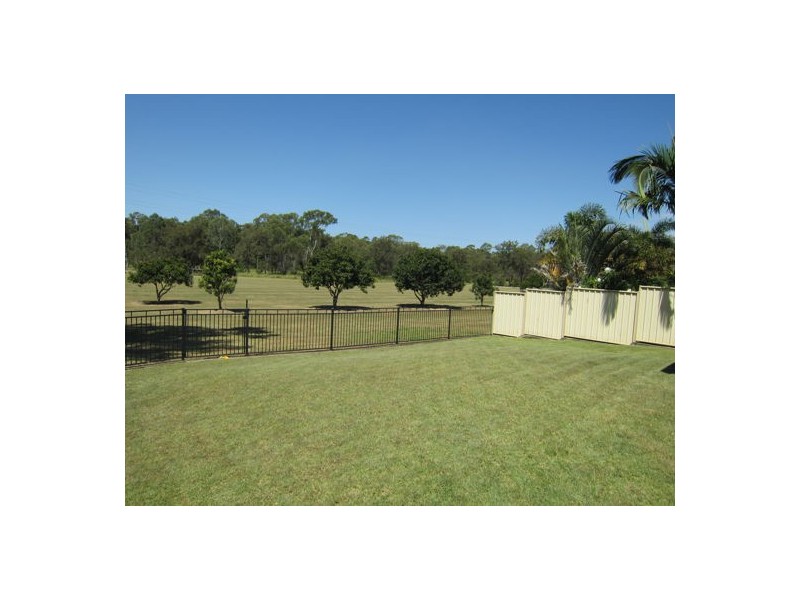 29 Prunda Parade, Raceview QLD 4305