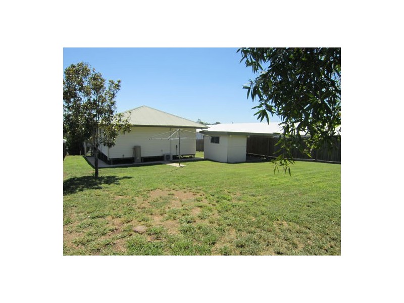 18 Denman Street, Leichhardt QLD 4305