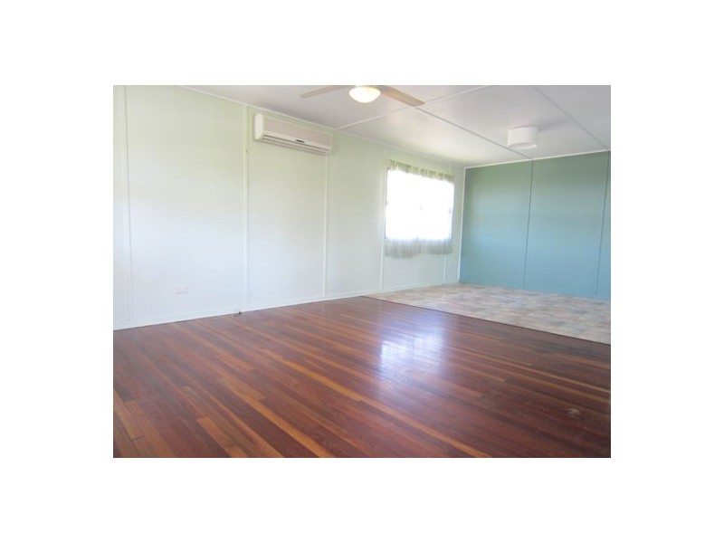 18 Denman Street, Leichhardt QLD 4305