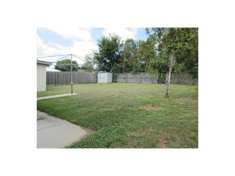 18 Denman Street, Leichhardt QLD 4305