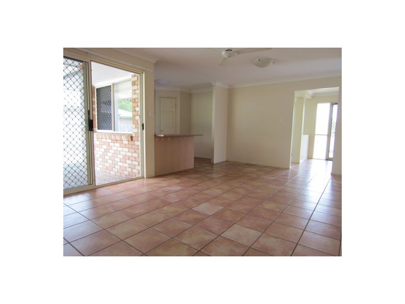 18 Kentia Circuit, Flinders View QLD 4305