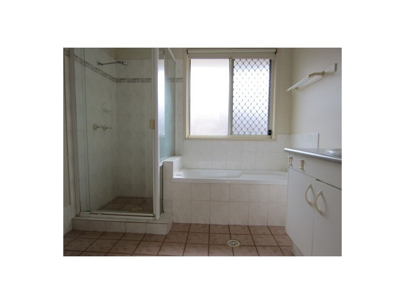 18 Kentia Circuit, Flinders View QLD 4305