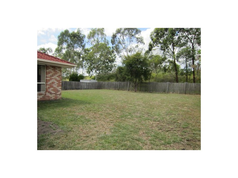 18 Kentia Circuit, Flinders View QLD 4305