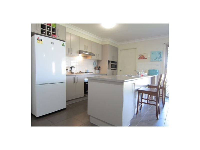 45 Nixon Drive, North Booval QLD 4304