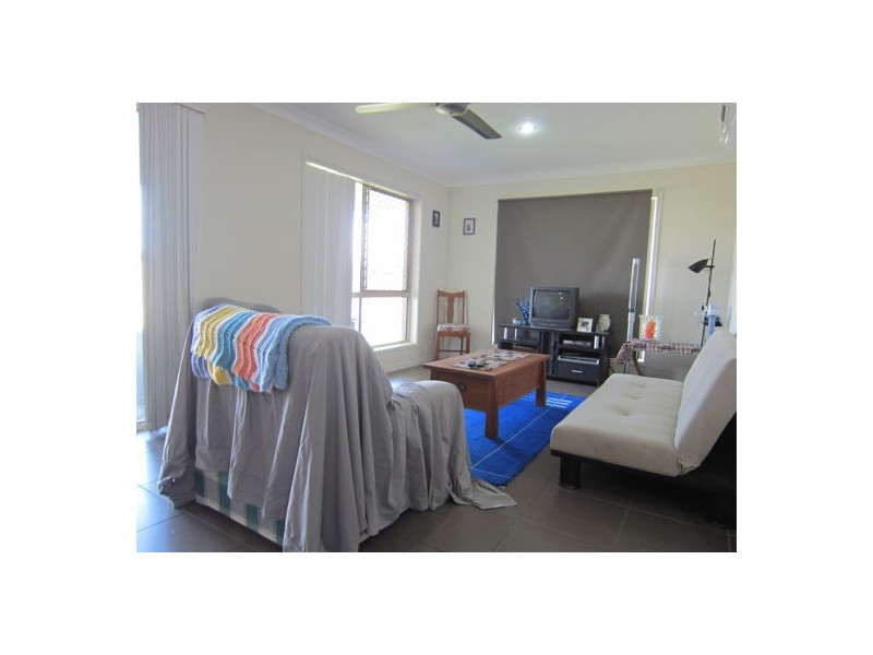 45 Nixon Drive, North Booval QLD 4304