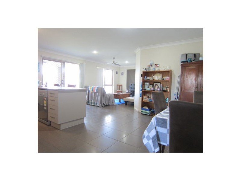 45 Nixon Drive, North Booval QLD 4304