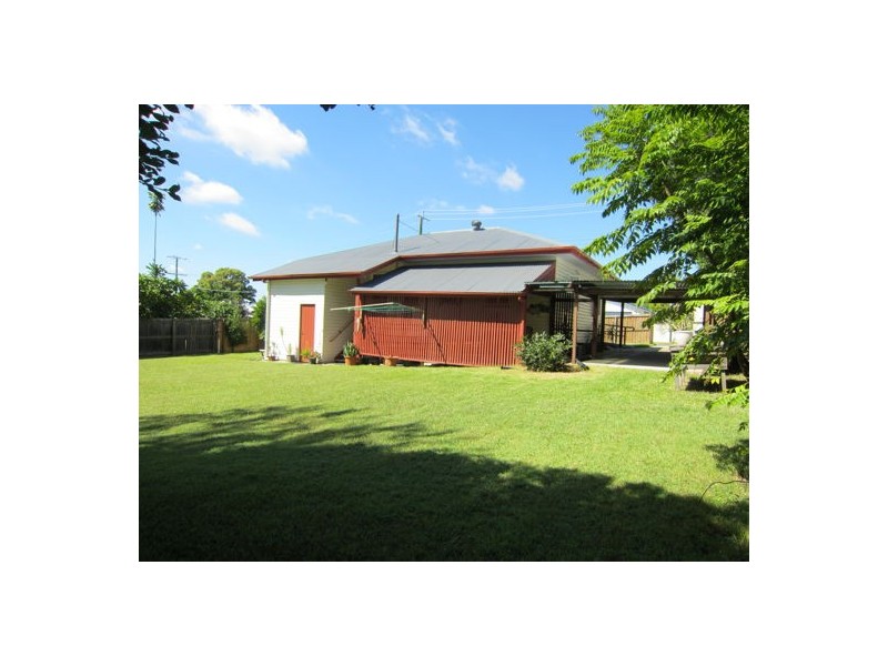 4 Enterprise Lane, Booval QLD 4304