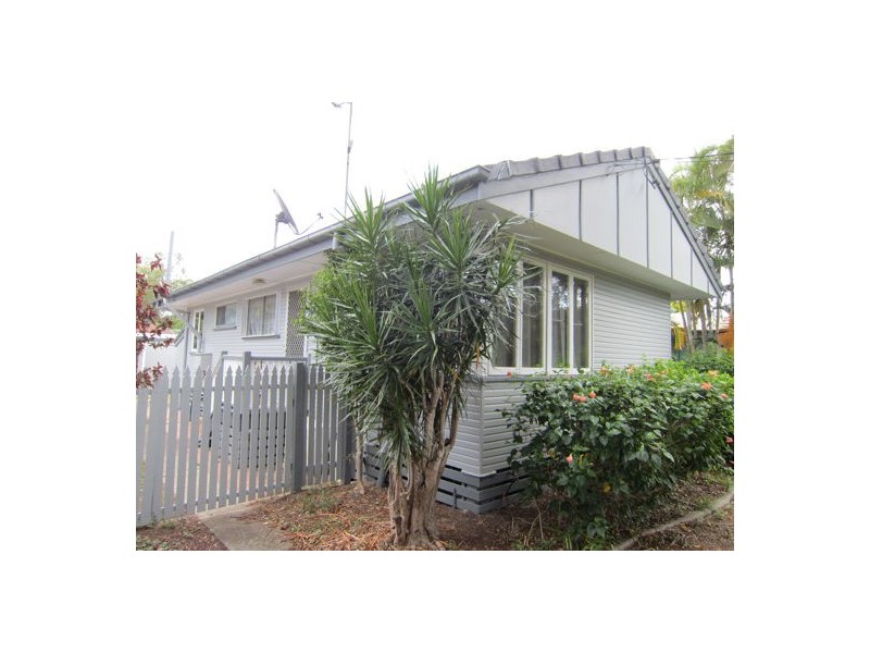 32 Larsen Street, Leichhardt QLD 4305