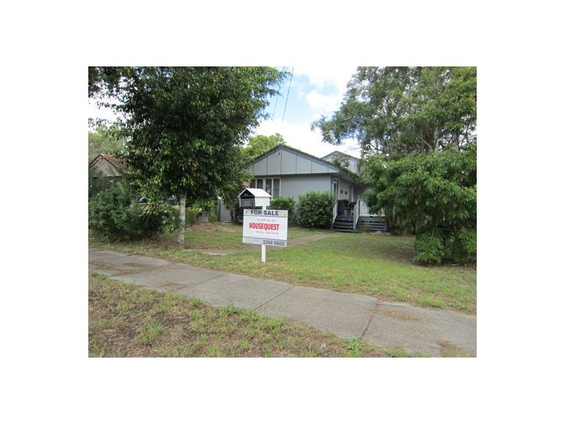 32 Larsen Street, Leichhardt QLD 4305