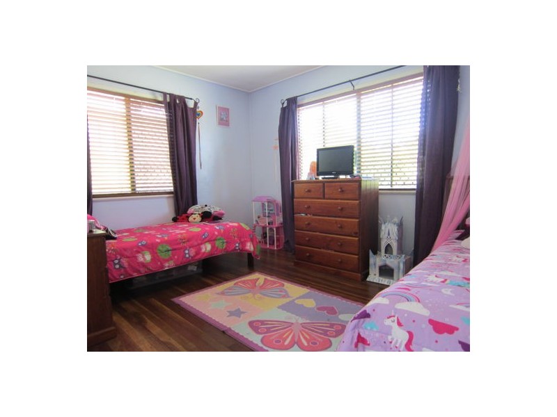 61 Siemons Street, One Mile QLD 4305