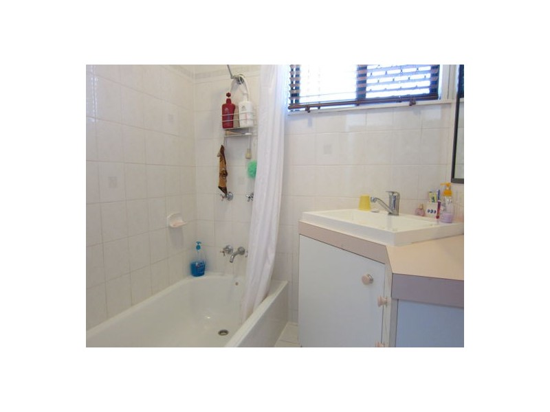 61 Siemons Street, One Mile QLD 4305