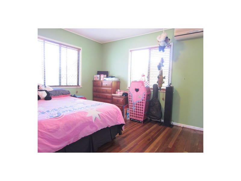 61 Siemons Street, One Mile QLD 4305