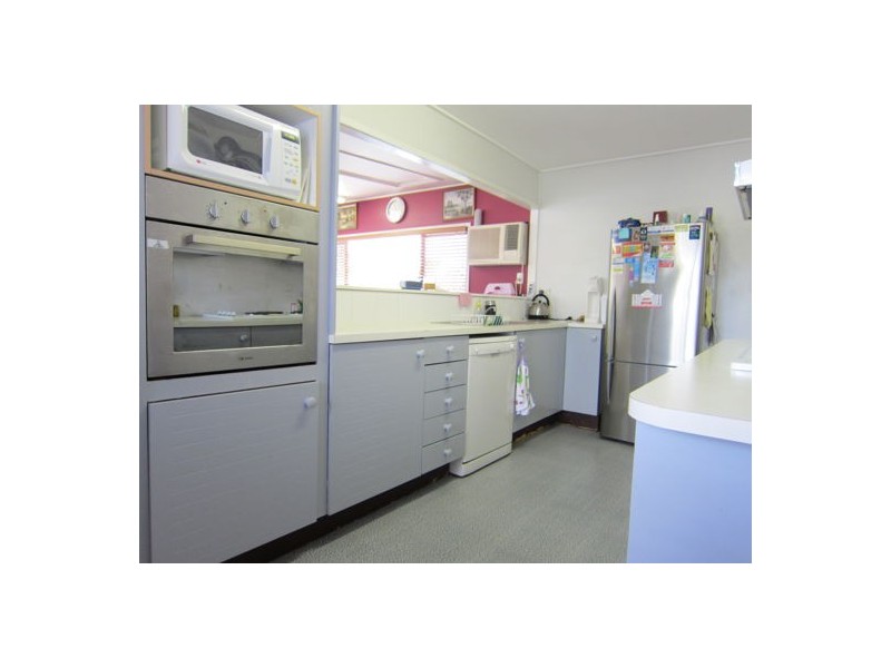 61 Siemons Street, One Mile QLD 4305