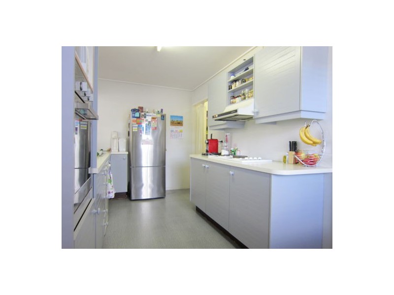 61 Siemons Street, One Mile QLD 4305