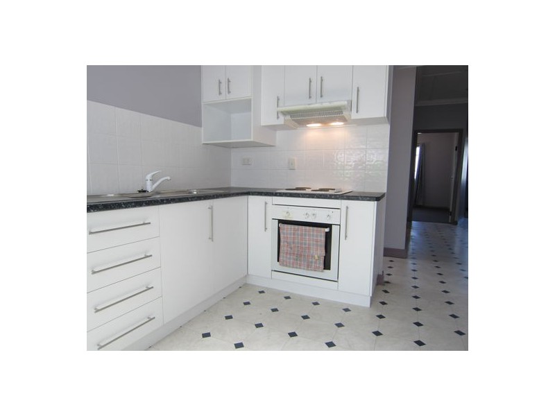 68 Blackstone Road, Newtown QLD 4305