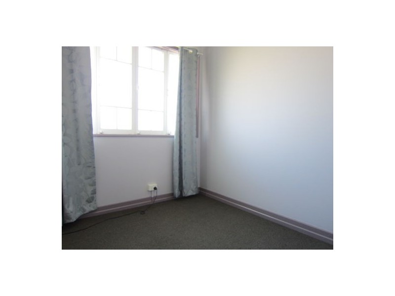 68 Blackstone Road, Newtown QLD 4305