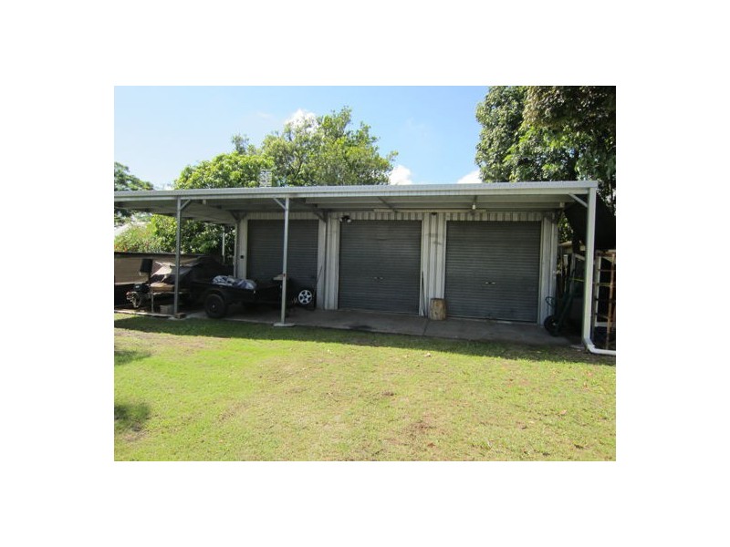 9 Alexandra Street, Booval QLD 4304