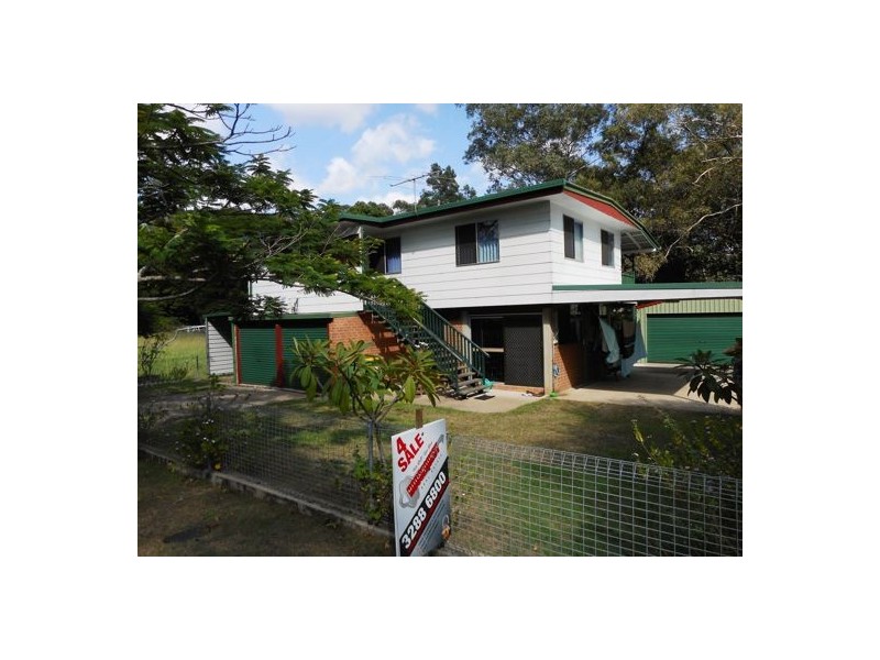 3 Jones Street, Blackstone QLD 4304