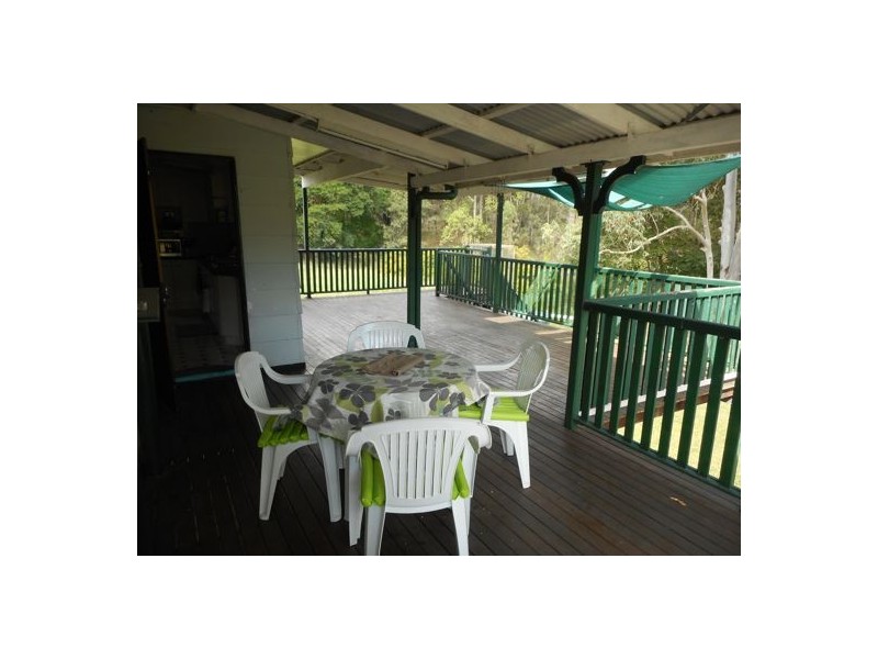 3 Jones Street, Blackstone QLD 4304