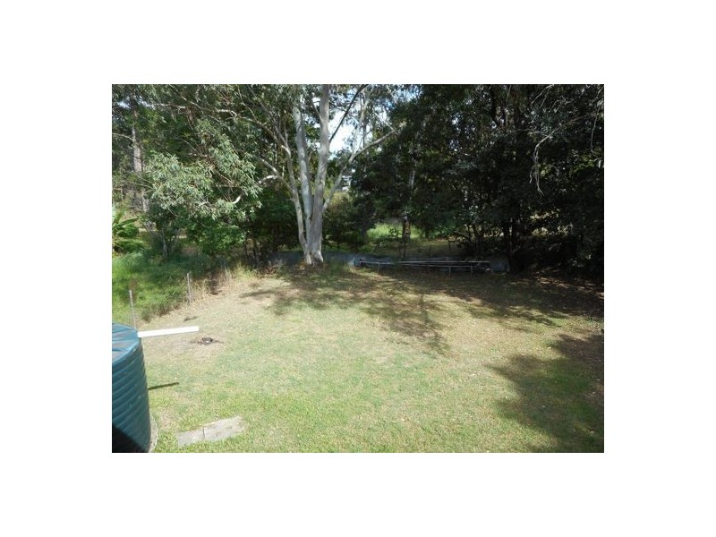 3 Jones Street, Blackstone QLD 4304