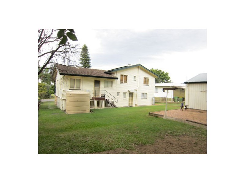 25 Raceview Street, Eastern Heights QLD 4305