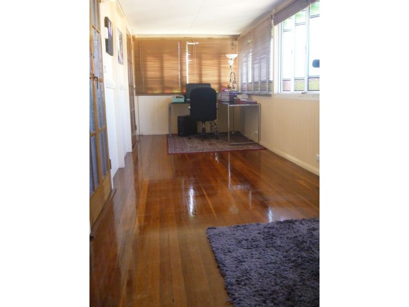 7 Chubb Street, One Mile QLD 4305